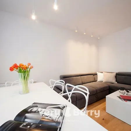 Very Berry - Gasiorowskich 4 - Apartament Business Z Balkonem, Check In 24h