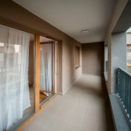 Very Berry - Gasiorowskich 4 - Apartament Business Z Balkonem, Check In 24h Apartment